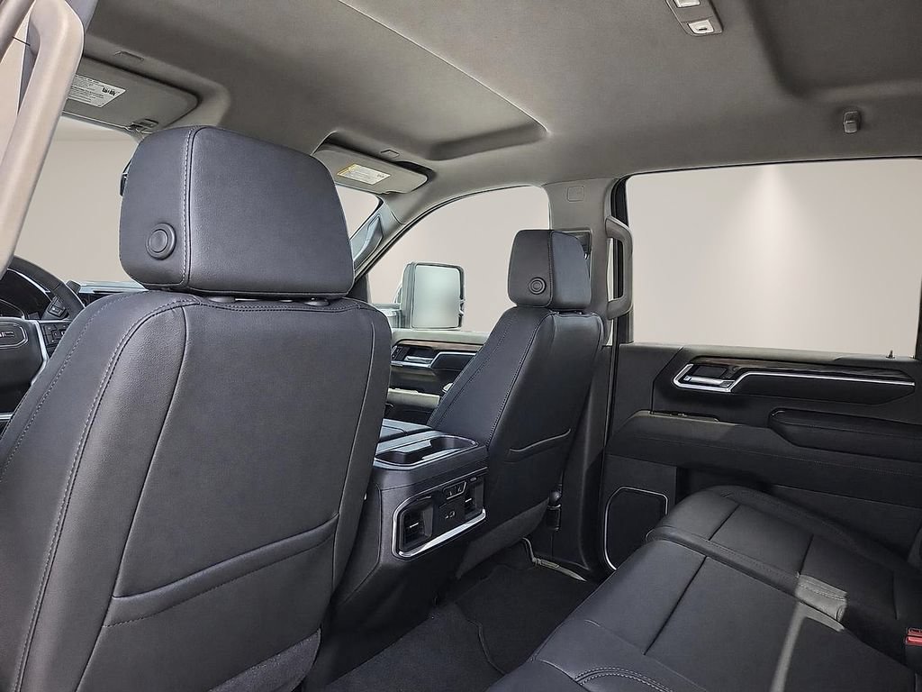 New 2026 GMC Sierra 3500 SLT w/ Texas SLT Premium Package AWD/4WD image 11