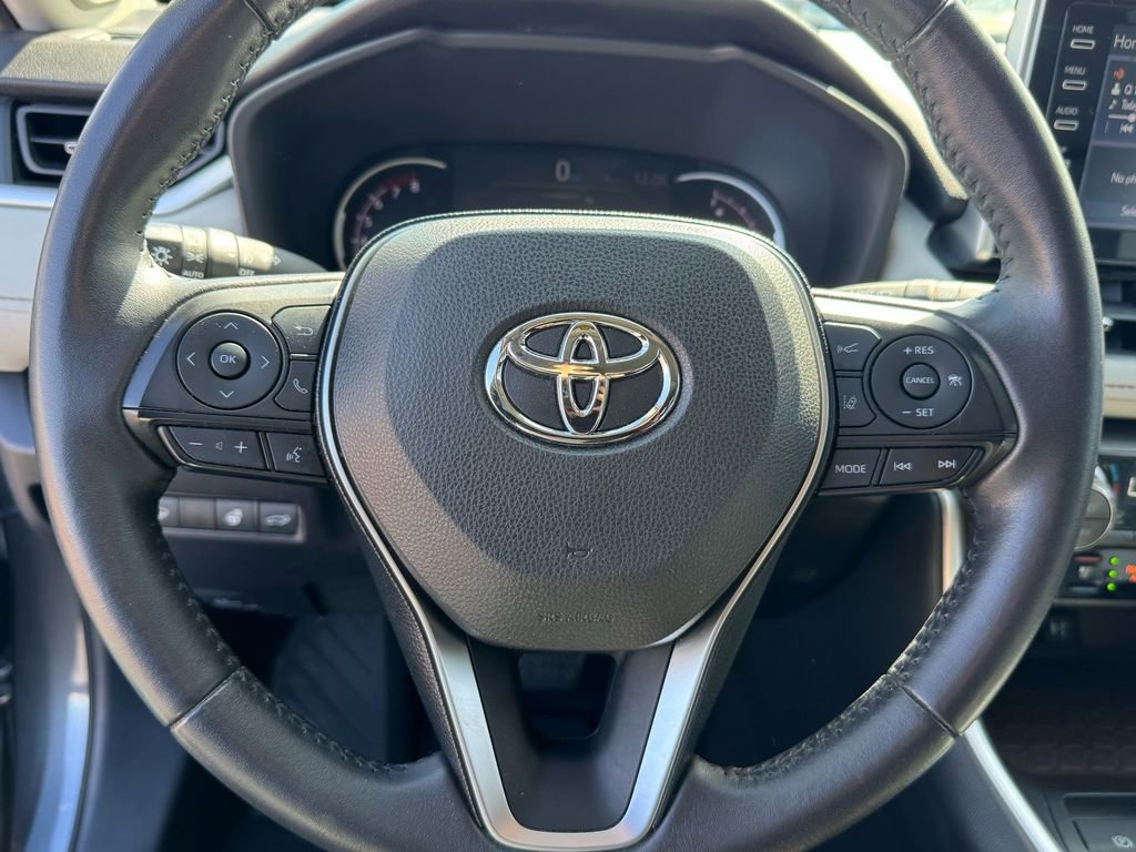 Used 2019 Toyota RAV4 Limited w/ Cold Weather Package image 23