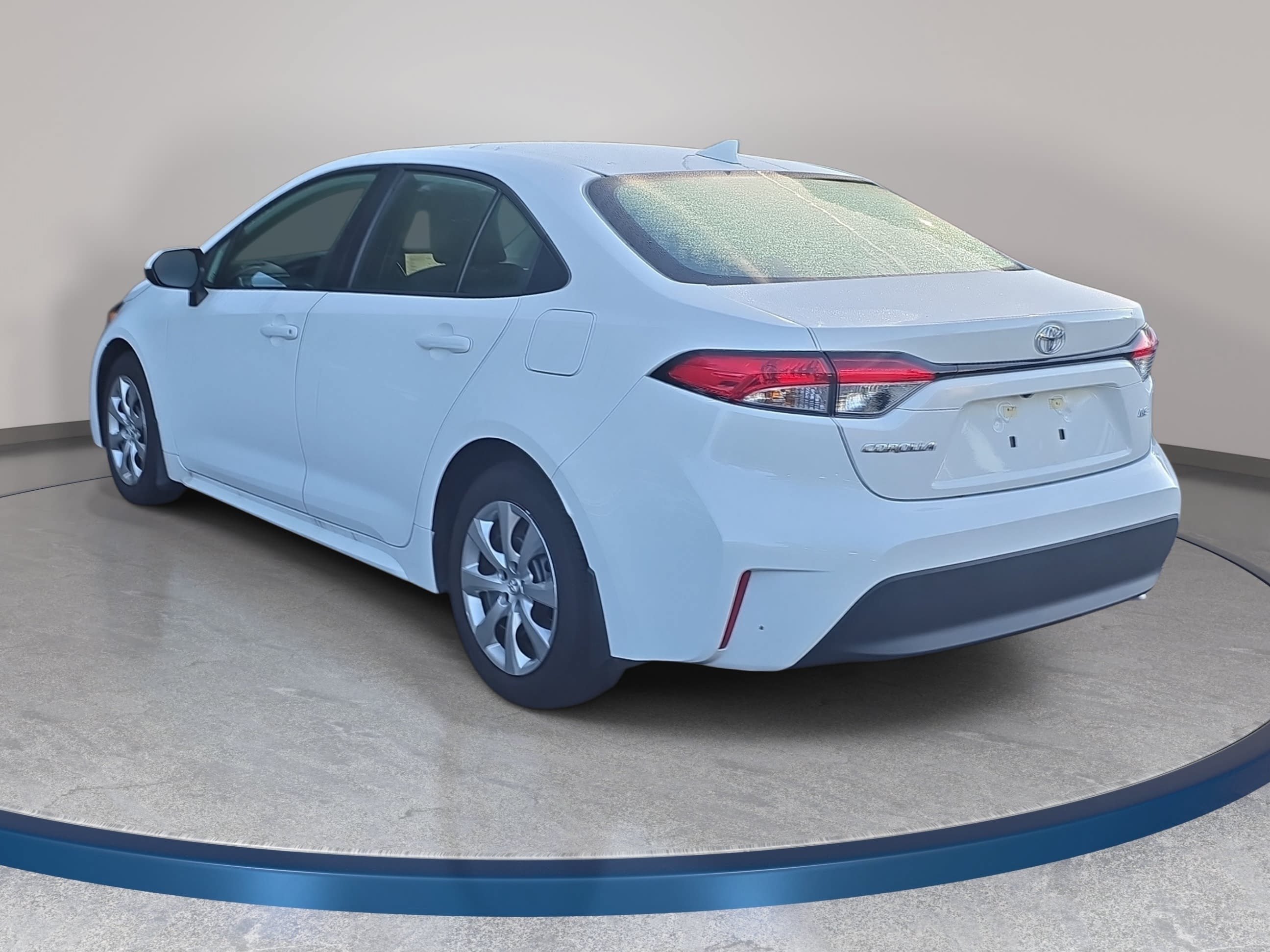 Used 2026 Toyota Corolla LE FWD image 7