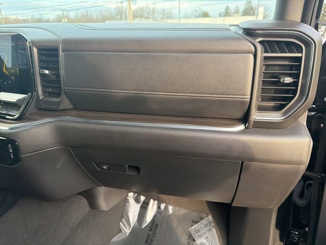 Used 2025 Chevrolet Silverado 1500 LT AWD/4WD image 50