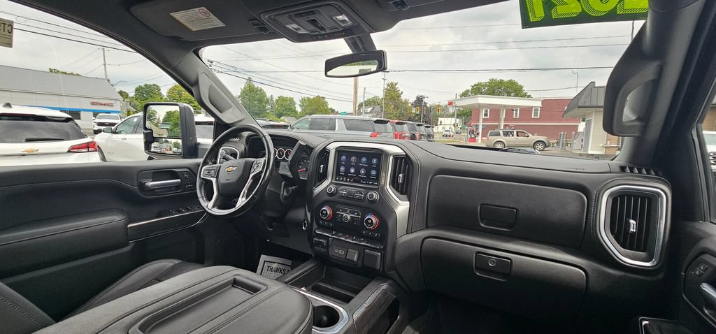 Used 2021 Chevrolet Silverado 3500 LTZ w/ LTZ Convenience Package AWD/4WD image 20