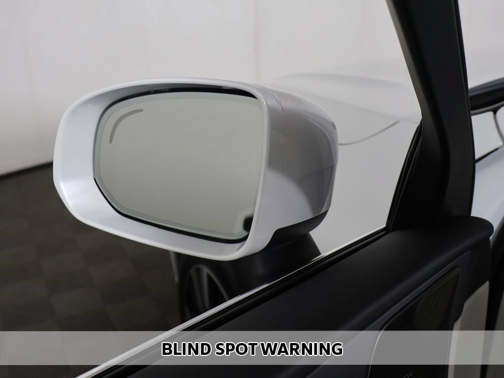 Used 2023 Volvo XC60 B5 Plus w/ Protection Package Premier AWD/4WD image 7