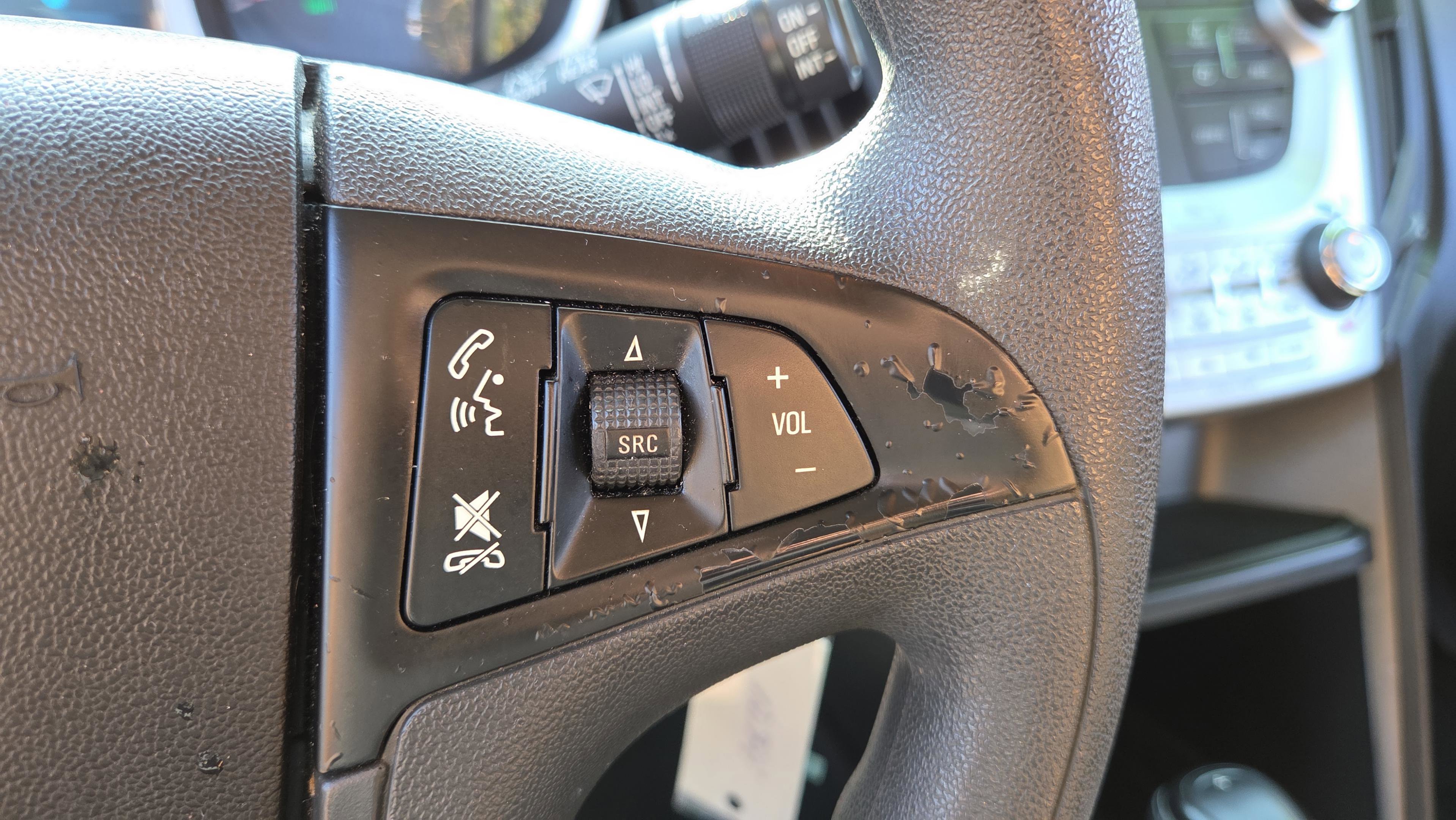 Used 2017 Chevrolet Equinox LS image 27