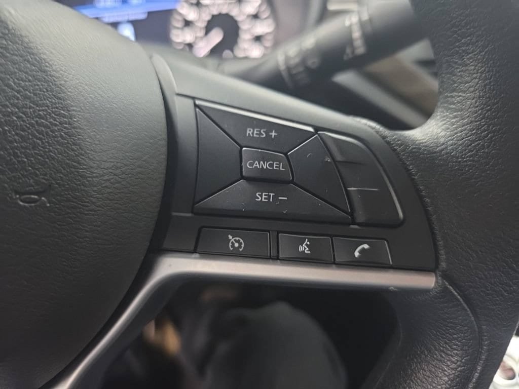 Used 2024 Nissan Altima 2.5 SV FWD image 23