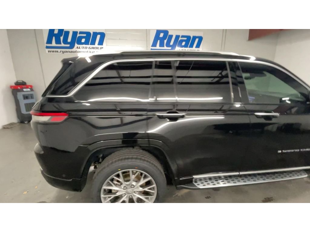 Used 2022 Jeep Grand Cherokee Summit image 9