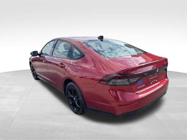 Used 2025 Honda Accord SE image 9