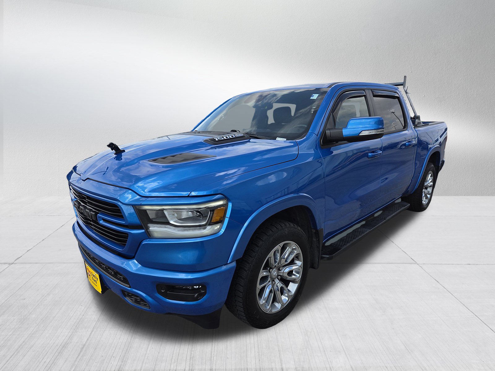 Used 2021 RAM 1500 Laramie w/ Sport Appearance Package AWD/4WD image 3