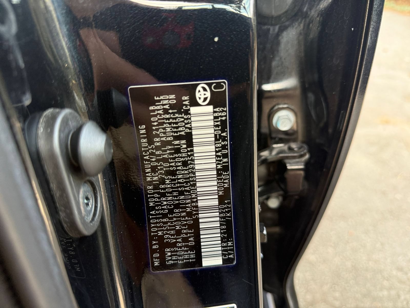 Used 2025 Toyota Corolla LE FWD image 25