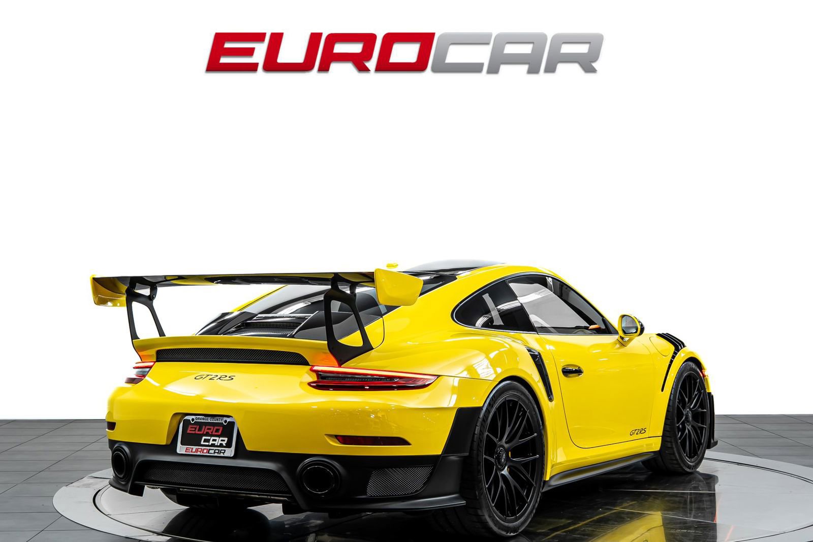 Used 2018 Porsche 911 GT2 RS RWD image 5