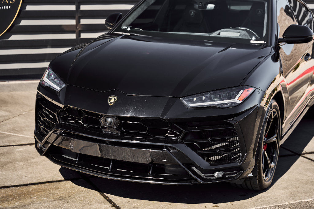 Used 2022 Lamborghini Urus AWD/4WD image 5