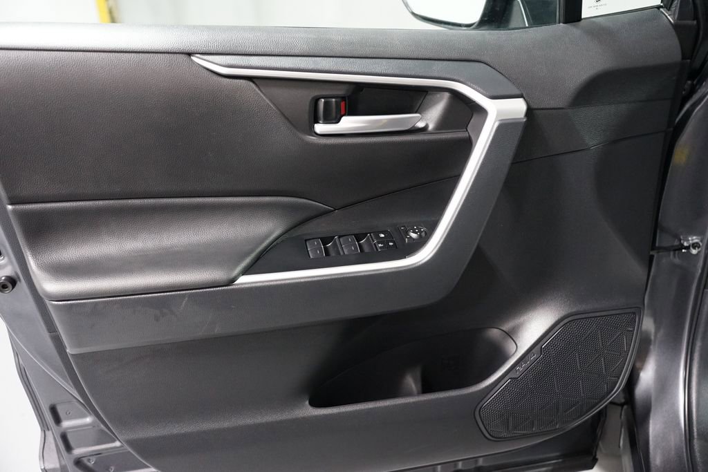 Certified 2024 Toyota RAV4 XLE image 30
