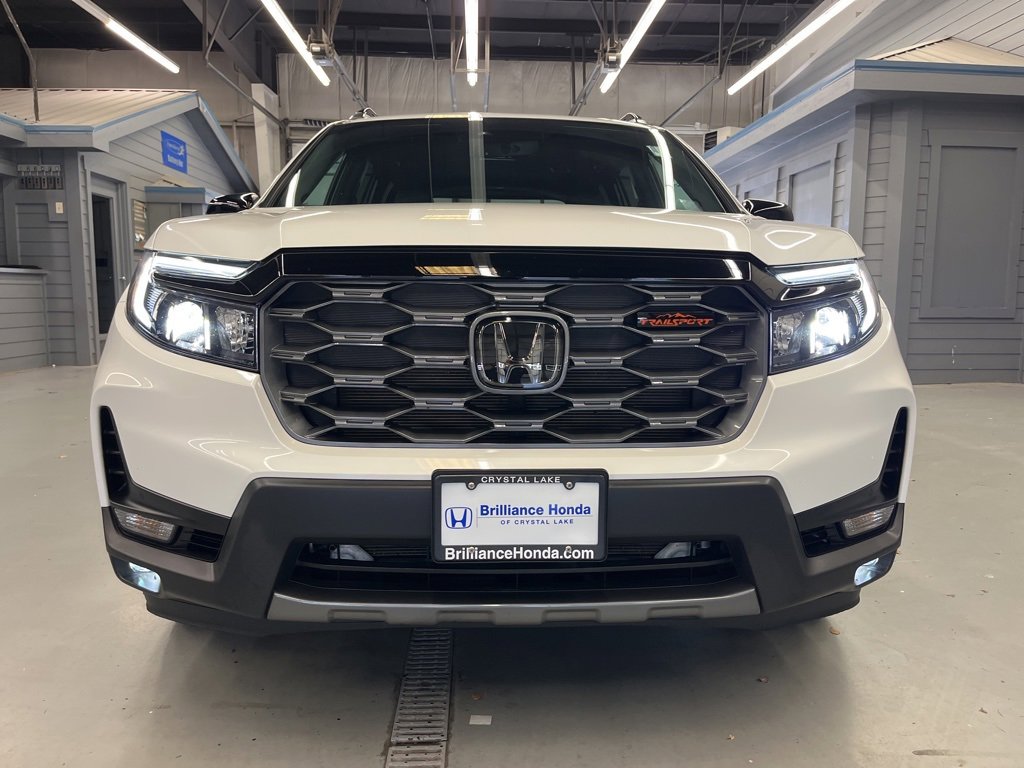 Used 2022 Honda Passport TrailSport image 2