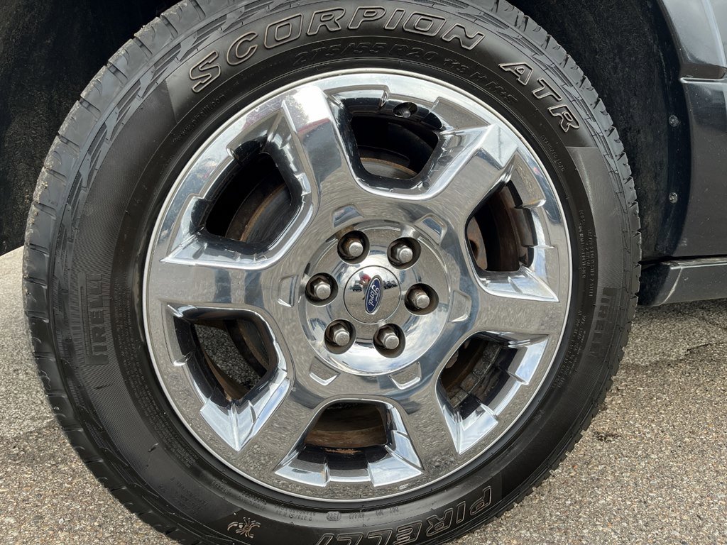 Used 2013 Ford Expedition EL Limited image 28