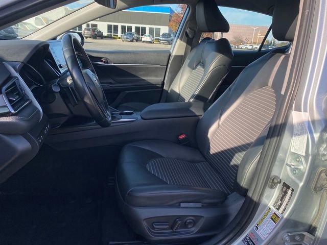 Used 2023 Toyota Camry SE image 13