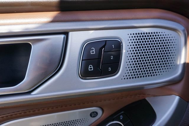Used 2022 Ford Explorer King Ranch w/ Class IV Trailer Tow Package image 16