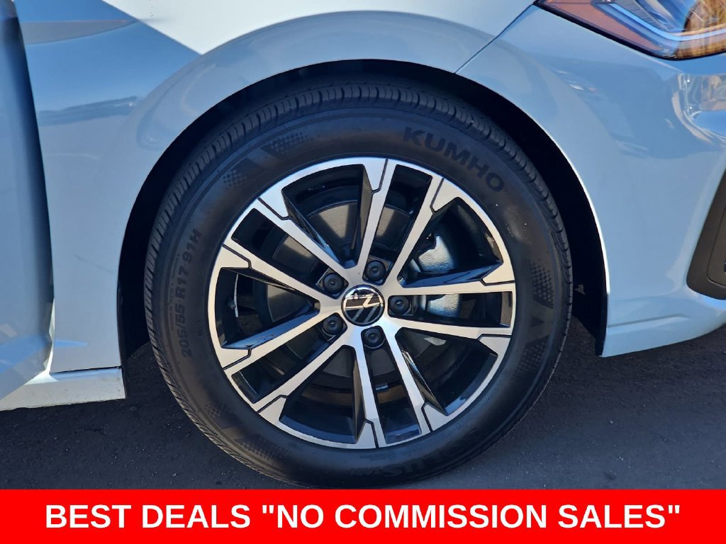 Used 2025 Volkswagen Jetta Sport FWD image 38