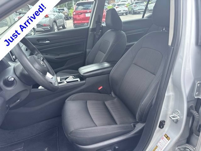 Used 2024 Nissan Altima 2.5 SV FWD image 8