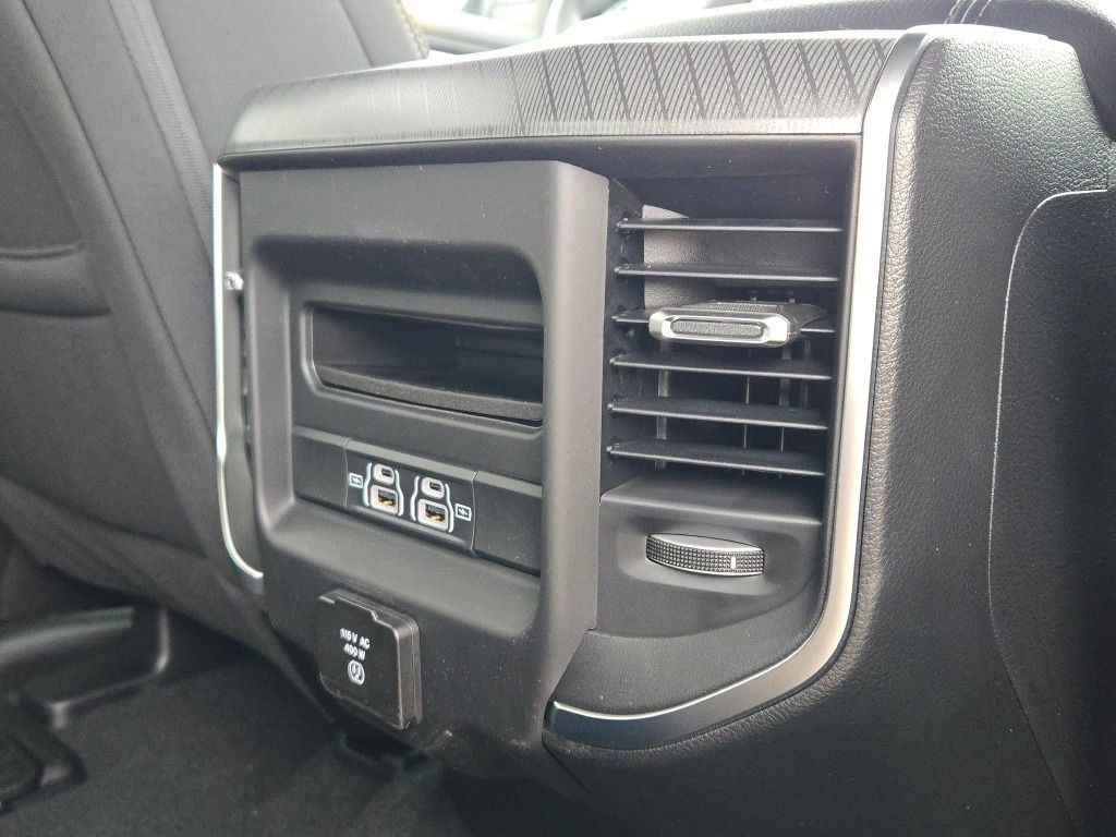 New 2026 RAM 1500 Big Horn AWD/4WD image 10