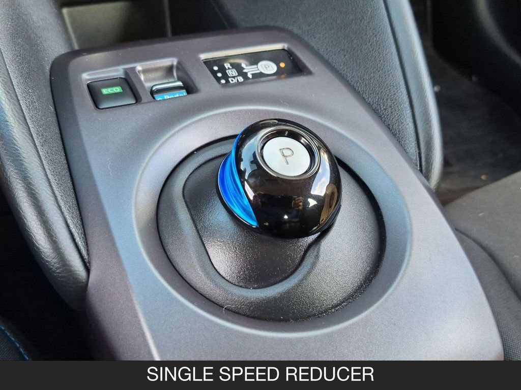 Certified 2025 Nissan Leaf S FWD image 20