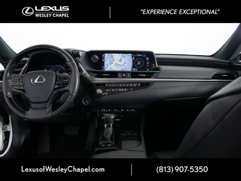 Used 2021 Lexus ES 300h Ultra Luxury w/ Accessory Package 2 FWD image 28