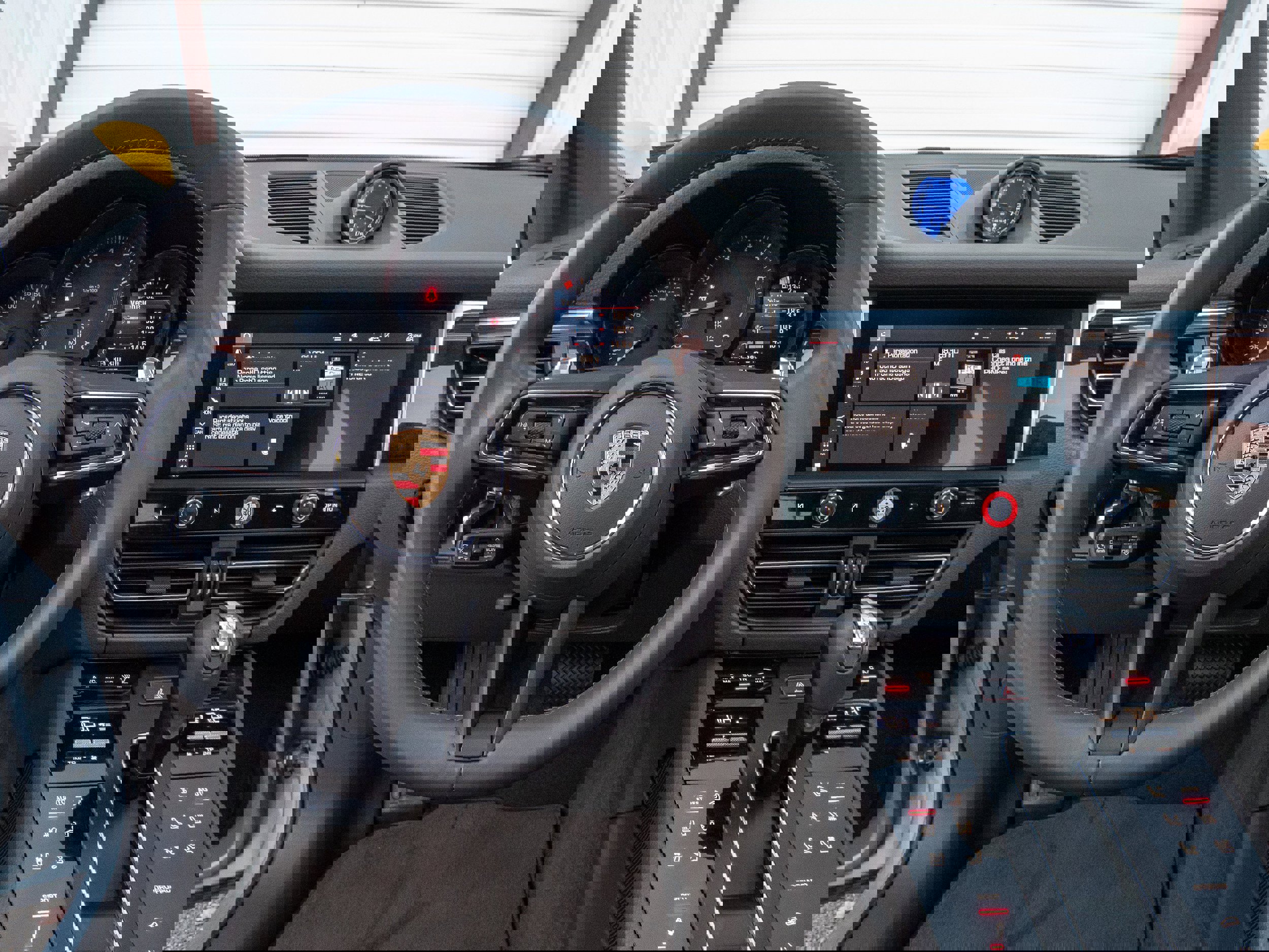 Used 2023 Porsche Macan image 22