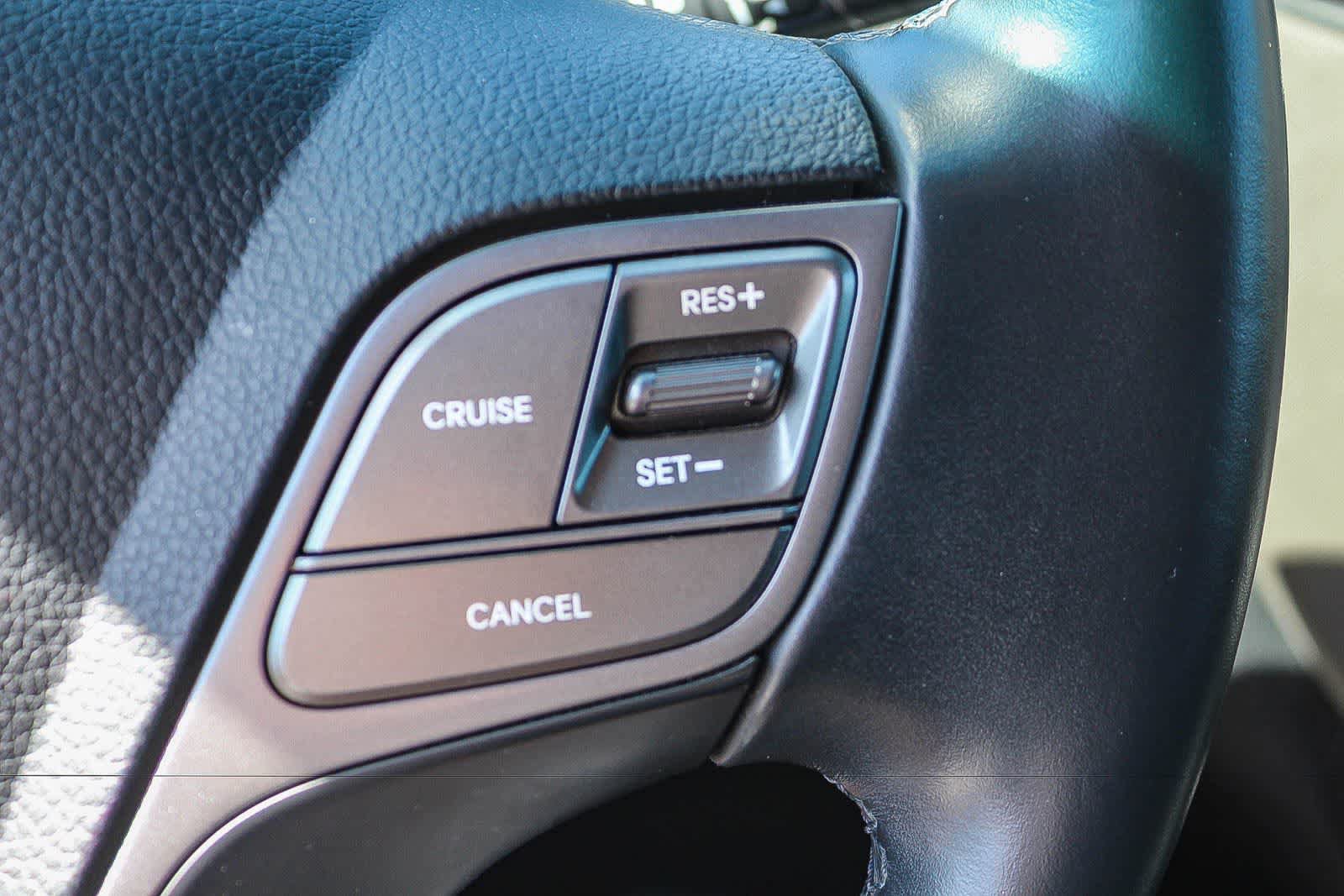 Used 2019 Hyundai Santa Fe XL SE w/ SE Premium Package 02 FWD image 31