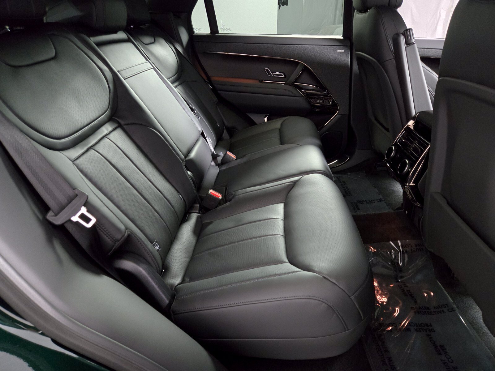 New 2027 Land Rover Range Rover Sport Dynamic SE AWD/4WD image 18