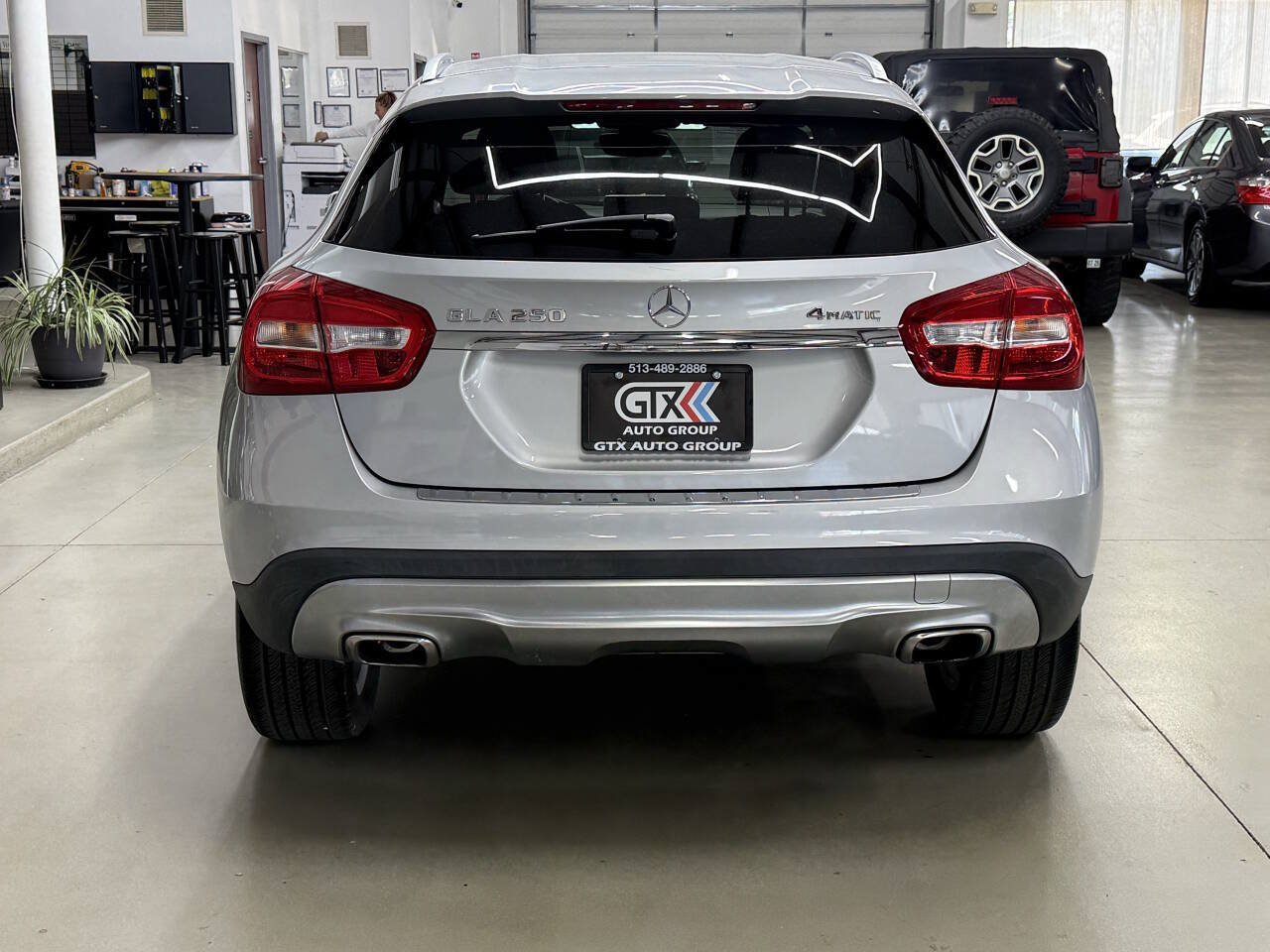 Used 2017 Mercedes-Benz GLA 250 4MATIC image 3
