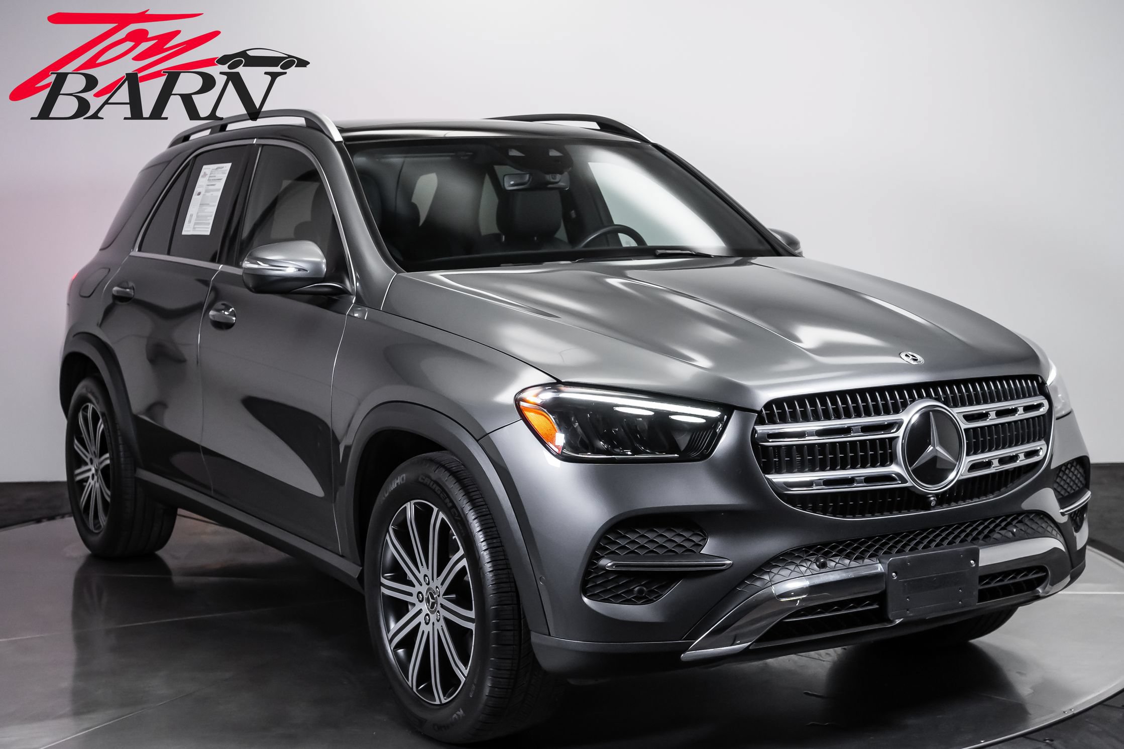 Used 2025 Mercedes-Benz GLE 450e 4MATIC w/ Driver Assistance Package image 7