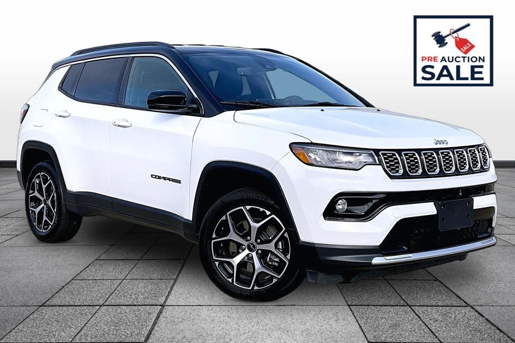Used 2025 Jeep Compass Limited AWD/4WD image 2