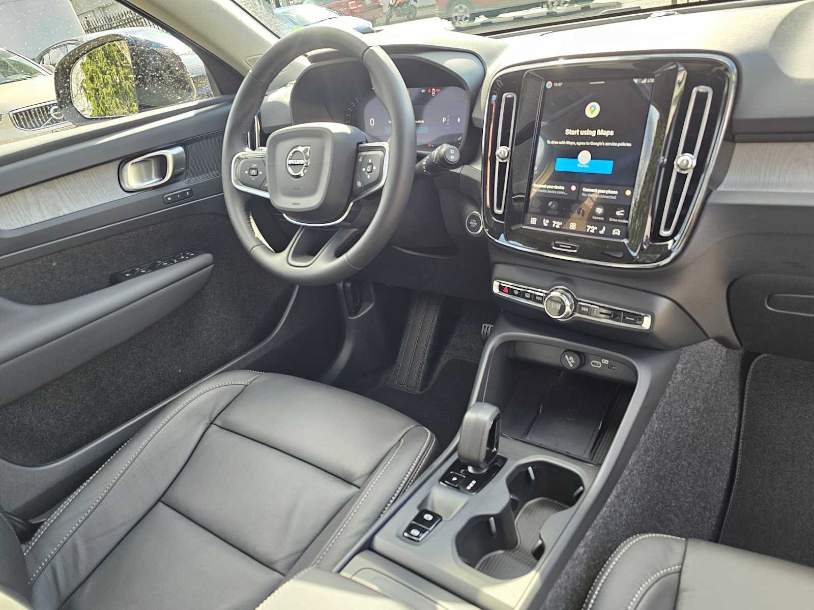 New 2026 Volvo XC40 B5 Core w/ Climate Package AWD/4WD image 12