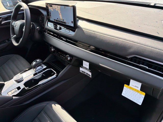 New 2026 Mitsubishi Outlander LE FWD image 11