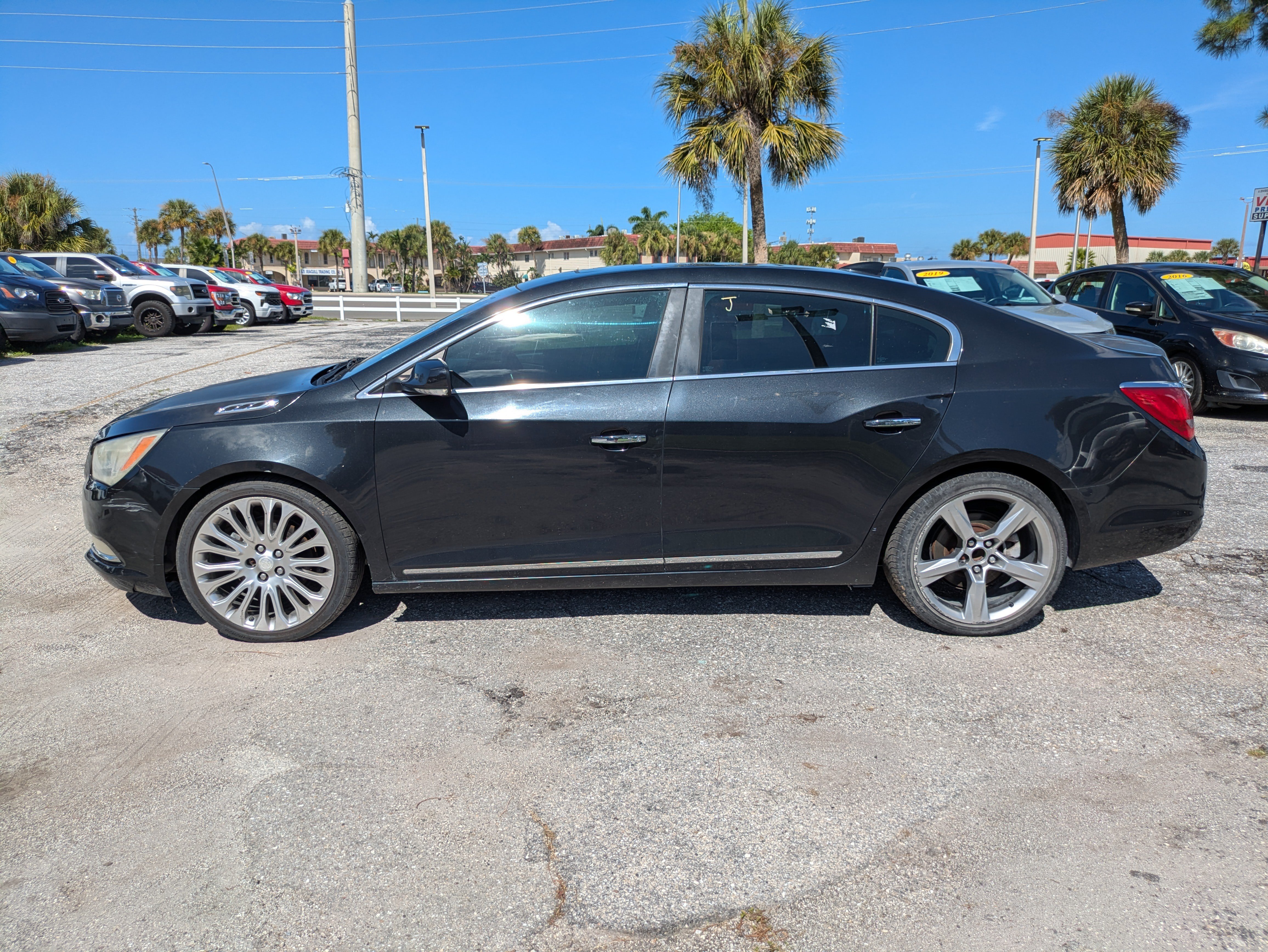 Used 2015 Buick LaCrosse Premium w/ Ultra Luxury Package FWD image 7