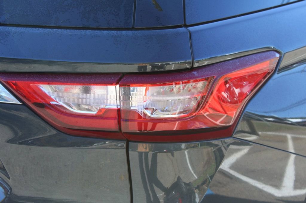 Used 2018 Chevrolet Traverse LT image 32