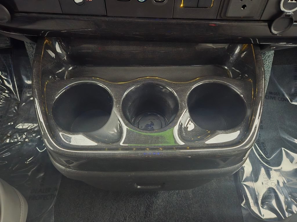 Used 2020 Chevrolet Express 2500 Extended RWD image 26