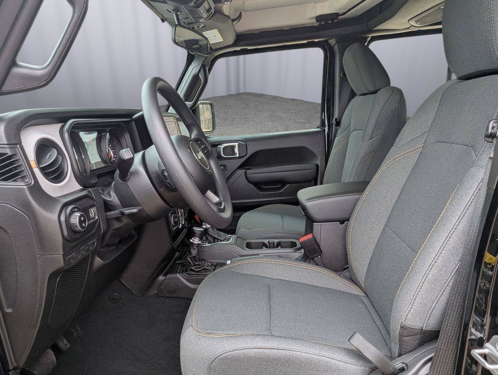 New 2026 Jeep Gladiator Sport AWD/4WD image 11