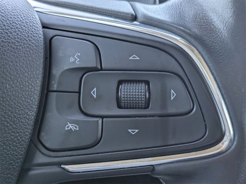 Used 2022 Buick Envision Essence w/ Sport Touring Package image 26