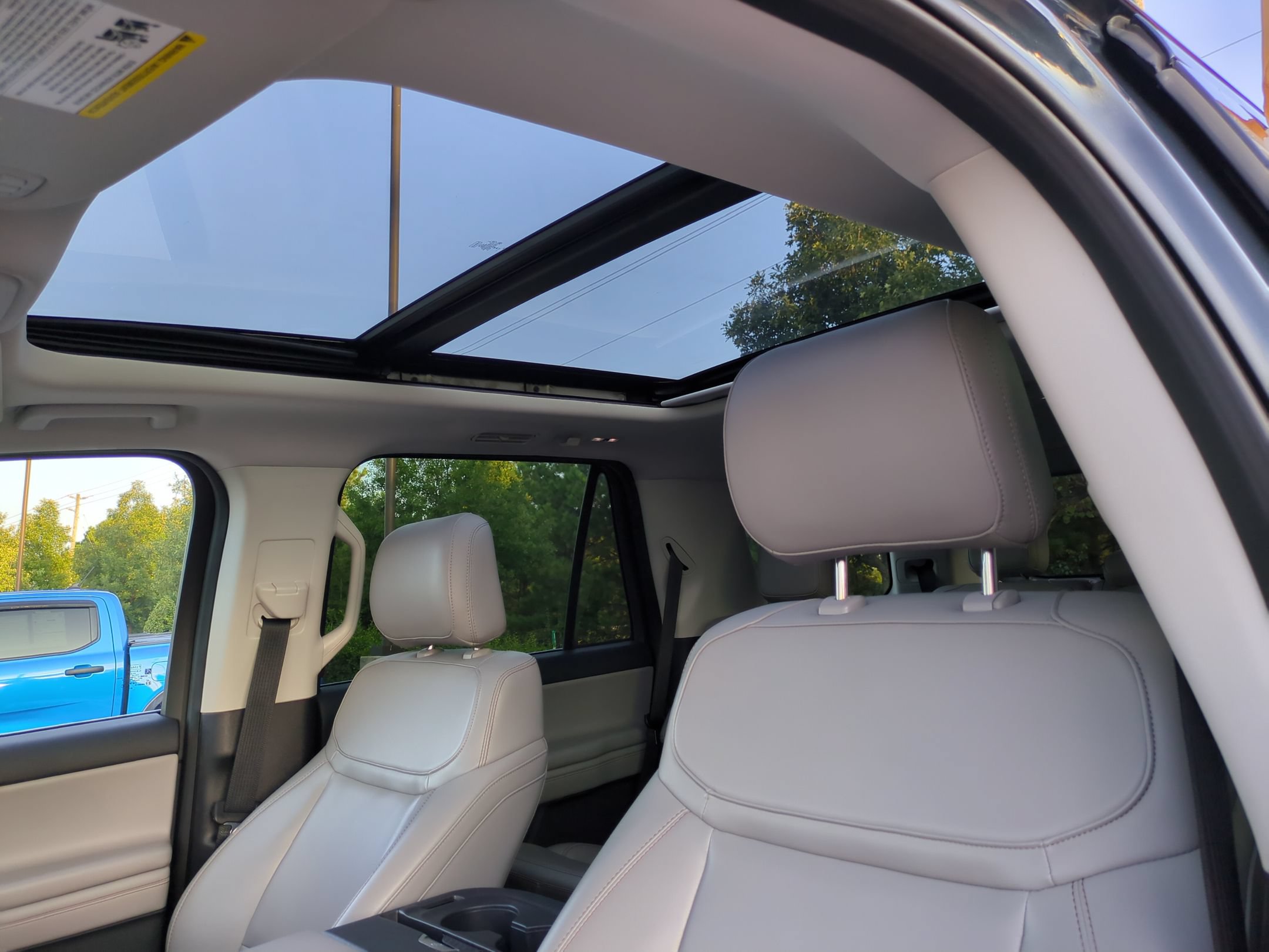 Certified 2025 Ford Expedition Active AWD/4WD image 28