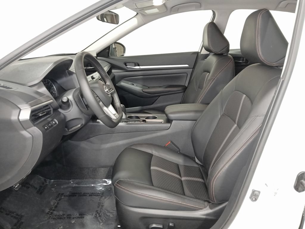 Used 2026 Nissan Altima 2.5 SR FWD image 9