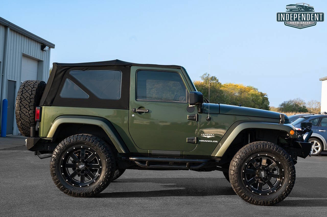 Used 2007 Jeep Wrangler Sahara image 2