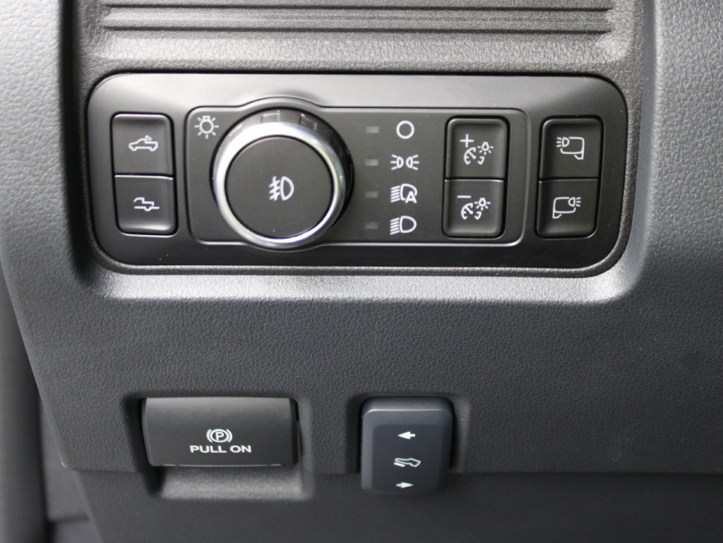 Used 2026 Ford F250 Platinum AWD/4WD image 65
