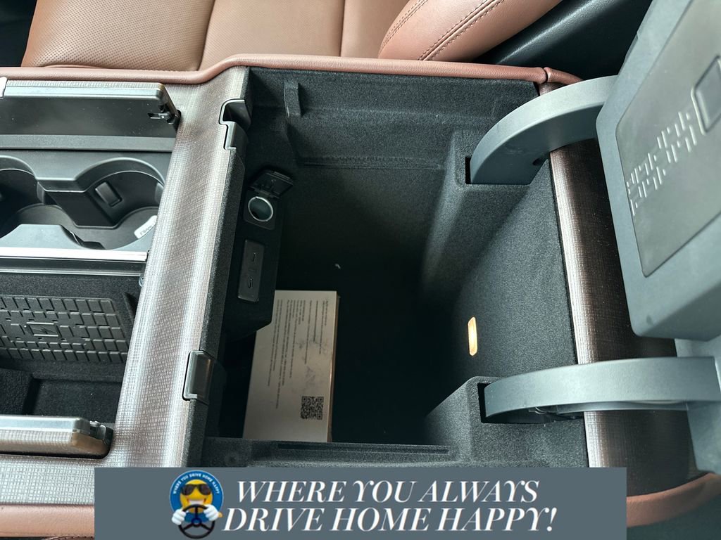 New 2026 Lincoln Navigator Reserve image 17