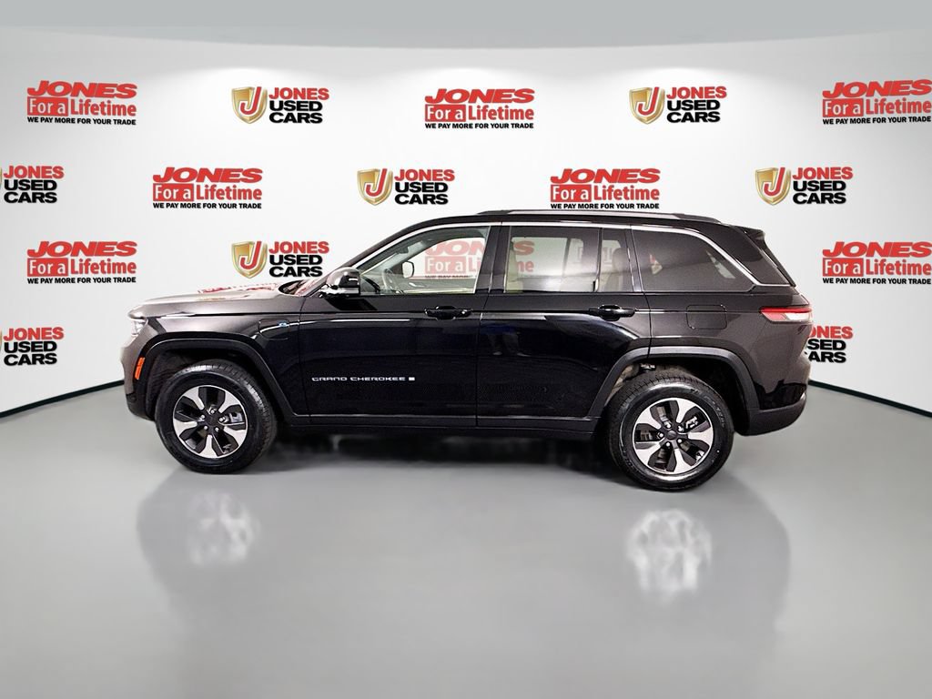 Used 2022 Jeep Grand Cherokee Limited 4xe w/ Luxury Tech Group II AWD/4WD image 16
