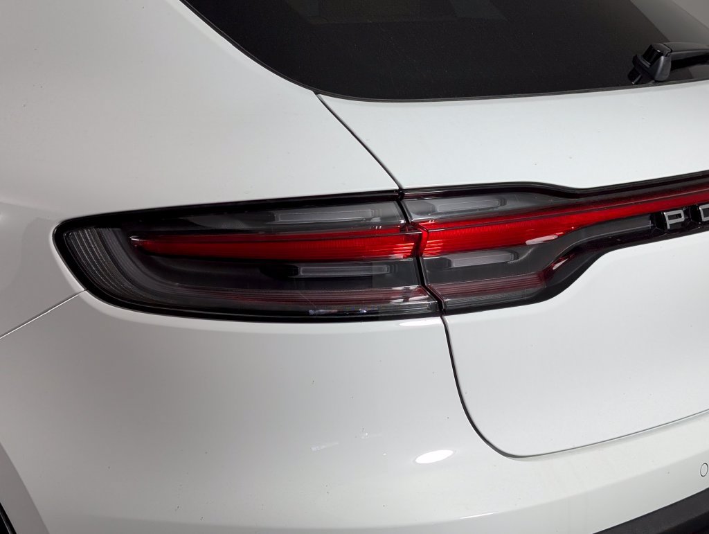 New 2026 Porsche Macan AWD/4WD image 16