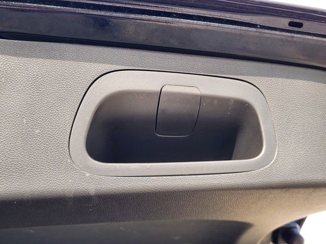 Used 2024 Chevrolet Trax RS image 34