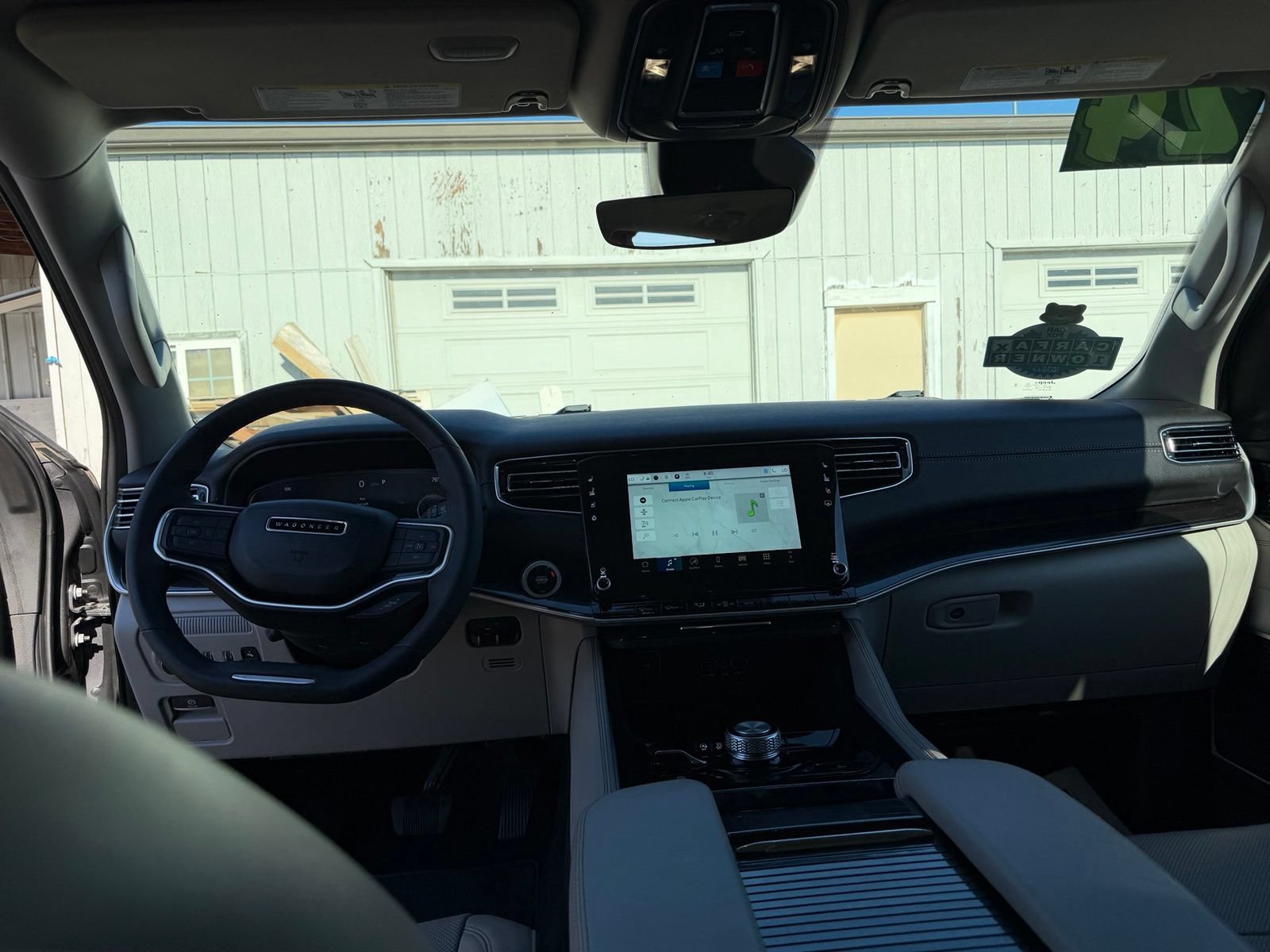 Used 2024 Jeep Wagoneer 4WD w/ HD Trailer Tow Package image 11