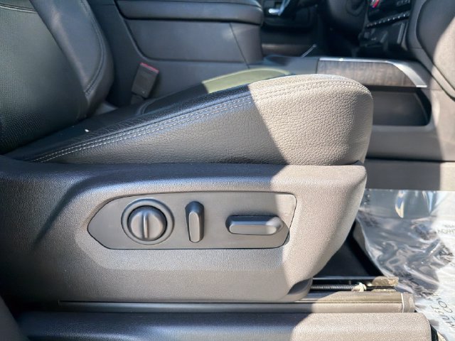 Used 2019 GMC Sierra 1500 Denali w/ Denali Ultimate Package AWD/4WD image 34