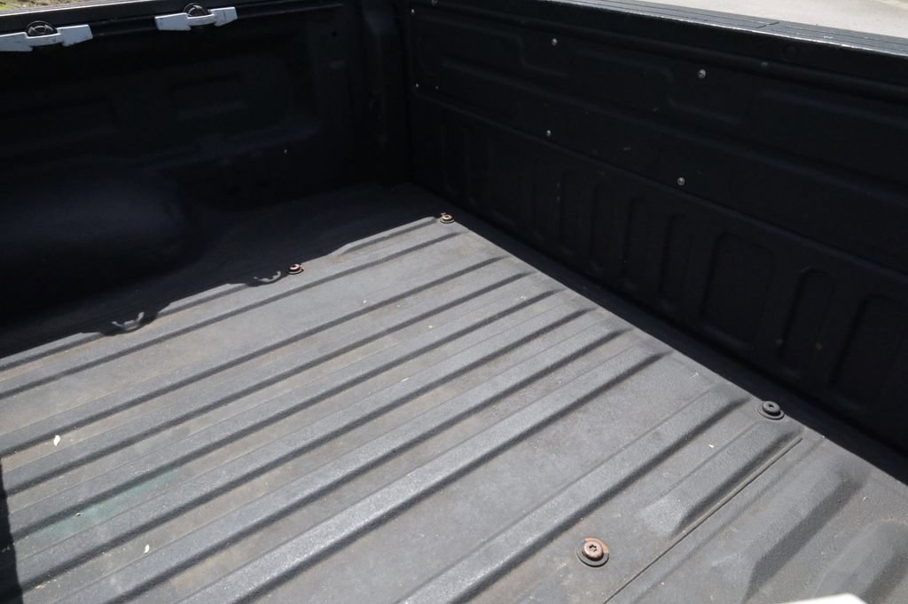 Used 2014 Toyota Tundra SR5 w/ SR5 Upgrade Package RWD image 14