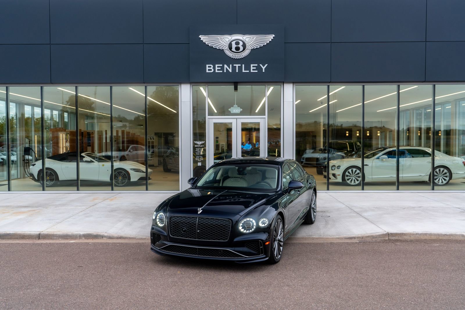 New 2025 Bentley Flying Spur Plug-In Hybrid image 6