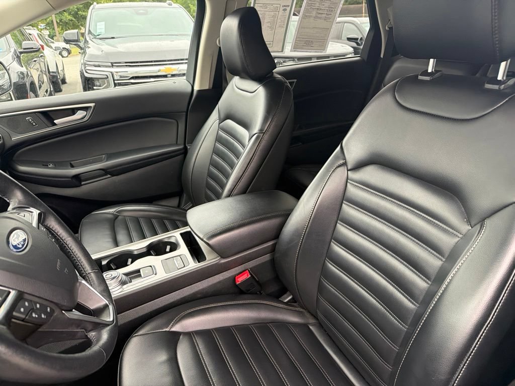 Used 2024 Ford Edge SEL AWD/4WD image 17